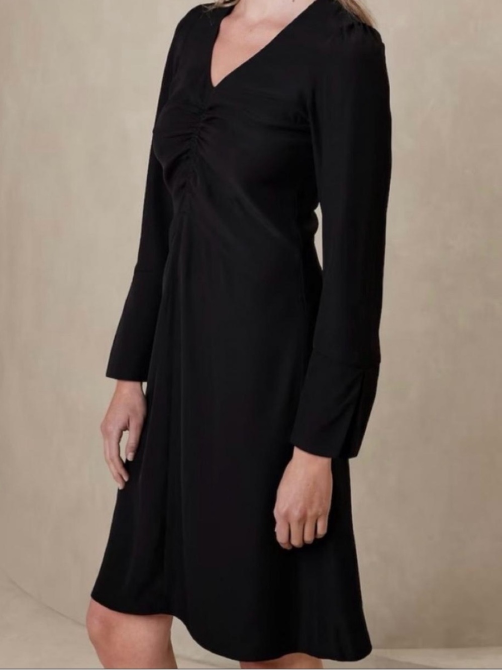 Banana Republic Factory Black Long Sleeve Shirred Midi Dress NWT Size 10